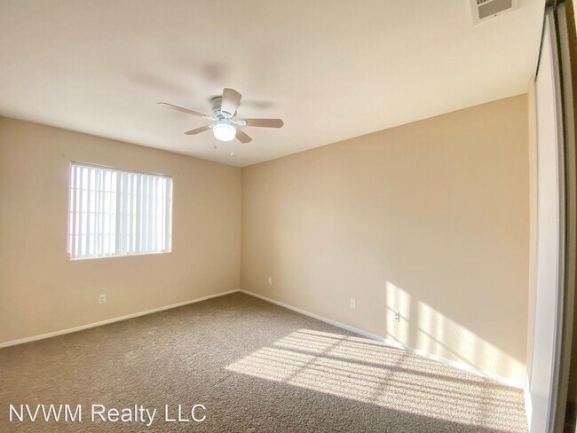 Building Photo - 3 br, 2.5 bath House - 5266 Souvenir Lane