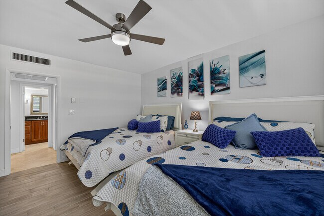 Building Photo - 2851 S Ocean Blvd