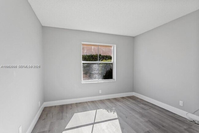 Building Photo - 1236 Meadows Blvd