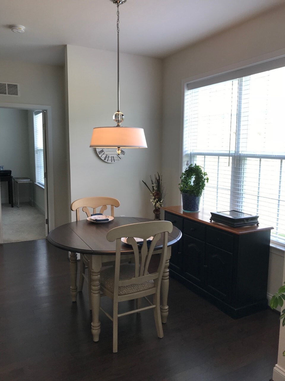 Building Photo - 690 Whitetail Dr