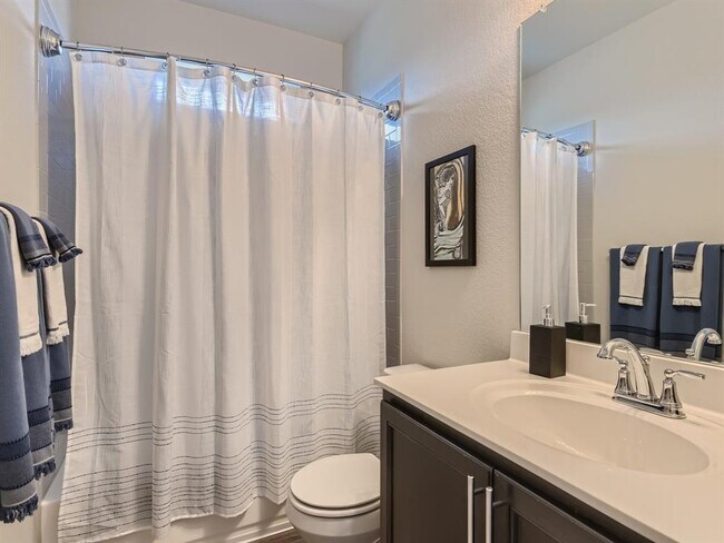 Building Photo - 7909 Mandela Bend