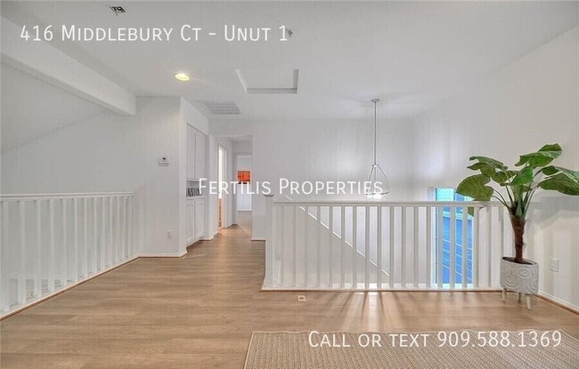 Building Photo - 416 Middlebury Ct