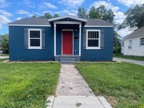 Building Photo - 1601 E Central St