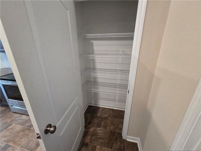 Building Photo - 2044 Stonewash Dr