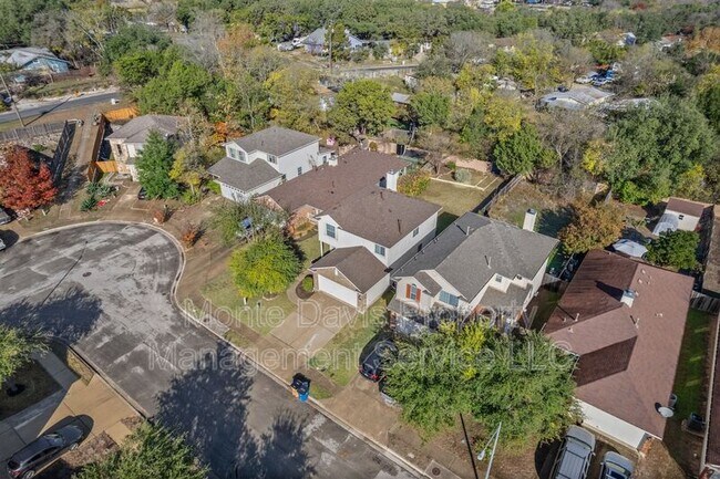 Building Photo - 336 Celery Loop