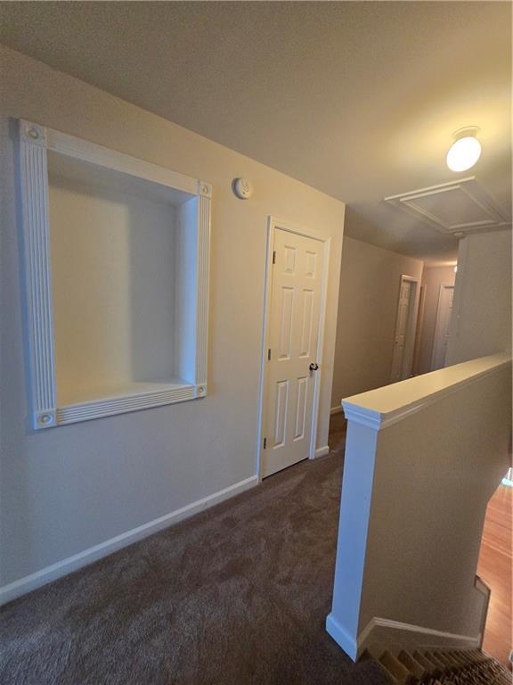 Building Photo - 1934 Dilcrest Dr