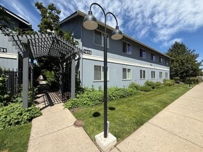 Building Photo - 1015se4