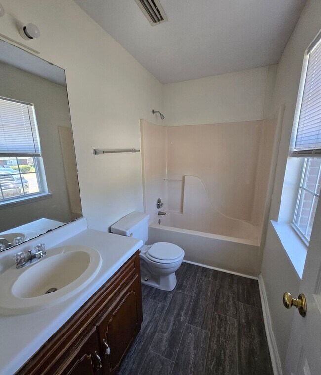 Building Photo - 5382 Whisperwood Ct