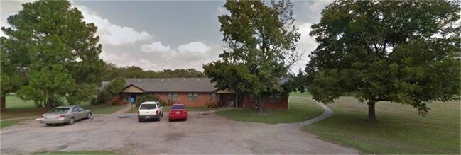 Building Photo - 503 Crooked Creek Rd