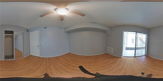 Building Photo - 5900 Village Cir N