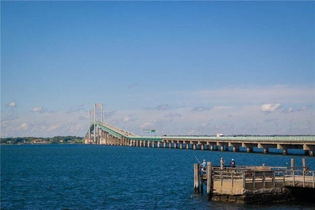 Building Photo - 6 Bayside Ave