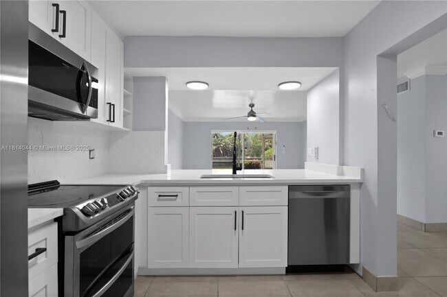 Building Photo - 4100 N 58th Ave
