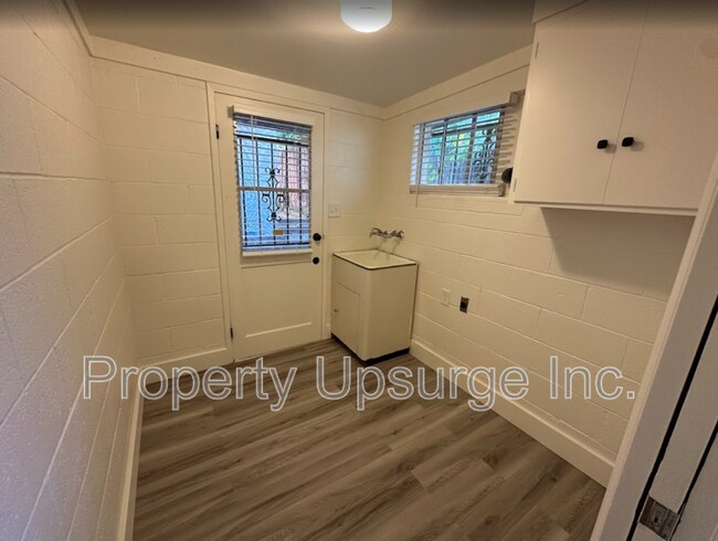 Building Photo - 1431 Orange Ave