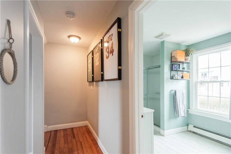 Building Photo - 88 Kay St