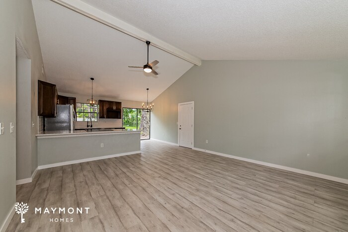 Building Photo - 1711 12th St W