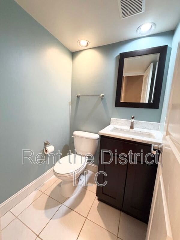 Building Photo - 61 14th St NE