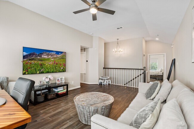 Building Photo - 8904 Aventino Wy