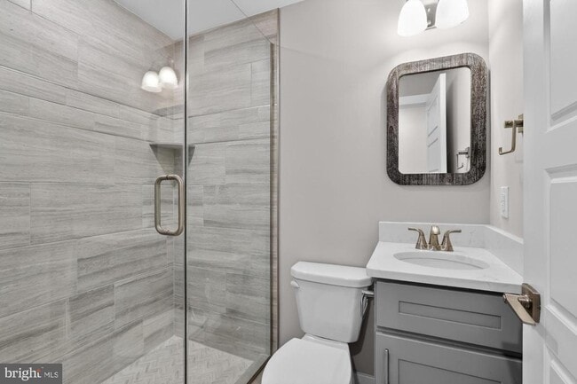 Building Photo - 2034 N Front St