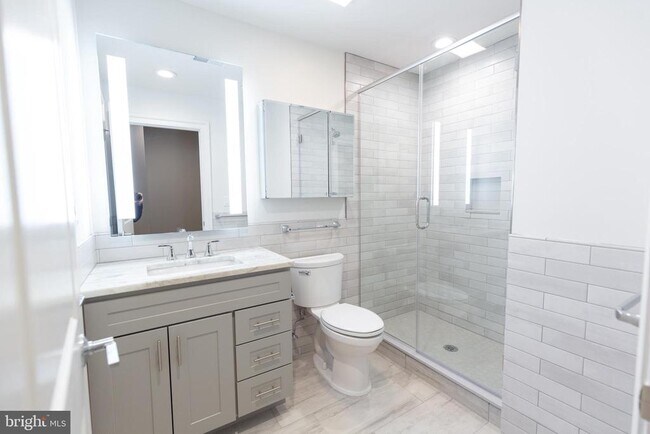 Building Photo - 1411 Walnut St