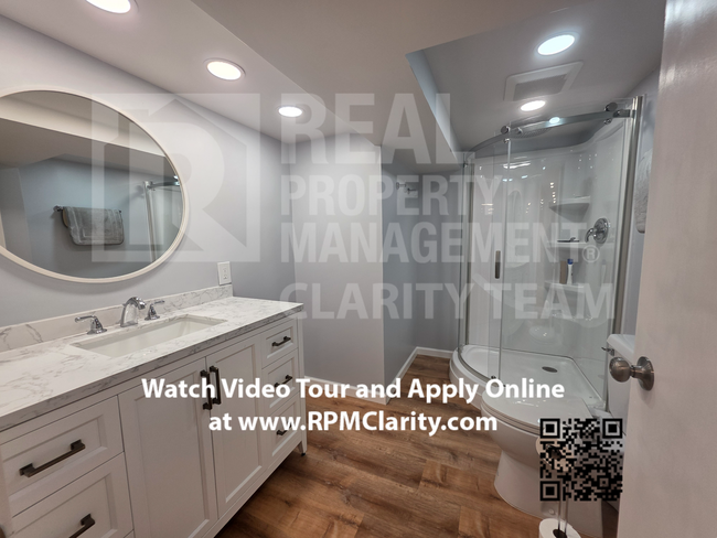 Building Photo - Beautiful 3 Bed/2.5 Bath Sandusky Home Available Today