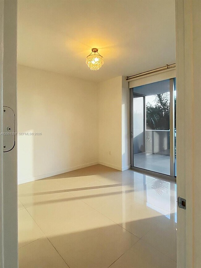 Building Photo - 488 NE 18th St