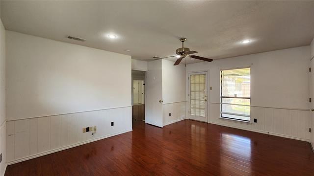 Building Photo - 1526 Silverleaf Dr