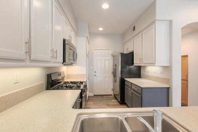 Building Photo - 1241 Highbluff Ave