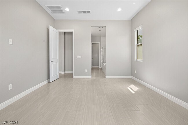 Building Photo - 9868 Heather Moore Ave