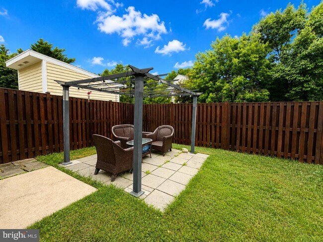 Building Photo - 22089 St Inigoes Ct