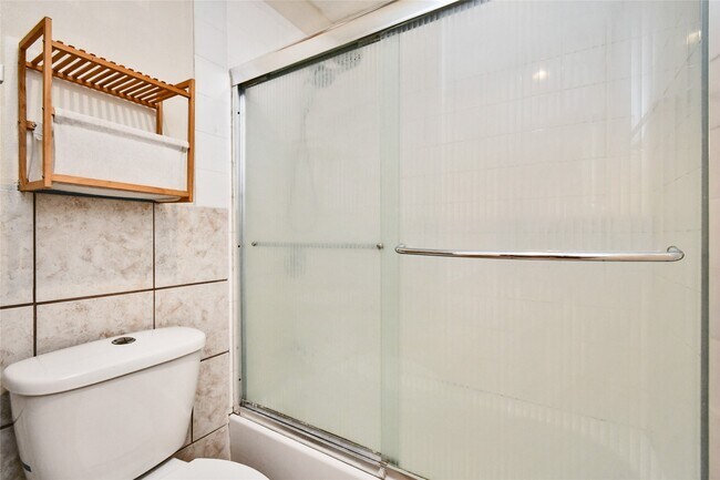 Building Photo - 10211 Sugar Branch Dr