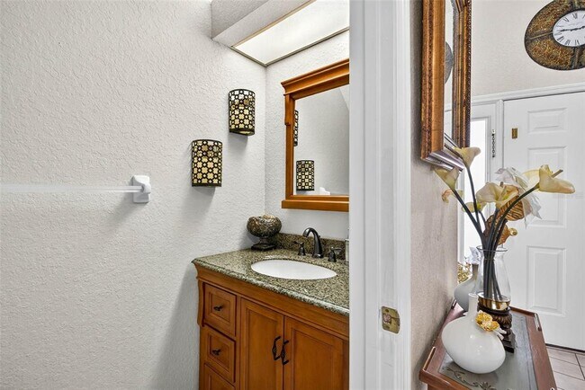 Building Photo - 3408 Primrose Way