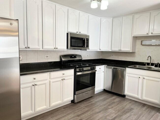 Building Photo - Washington Flats