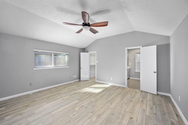 Building Photo - 835 Mayweather Ln