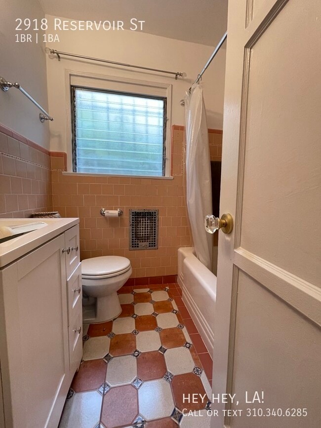 Building Photo - 2918 Reservoir St