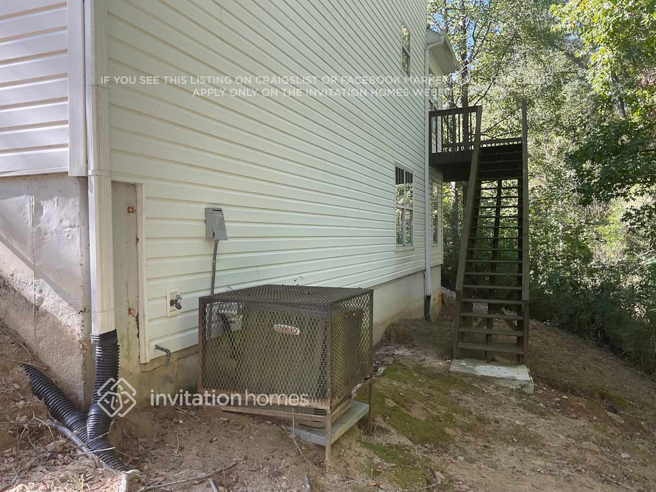 Building Photo - 615 Simon Ive Dr