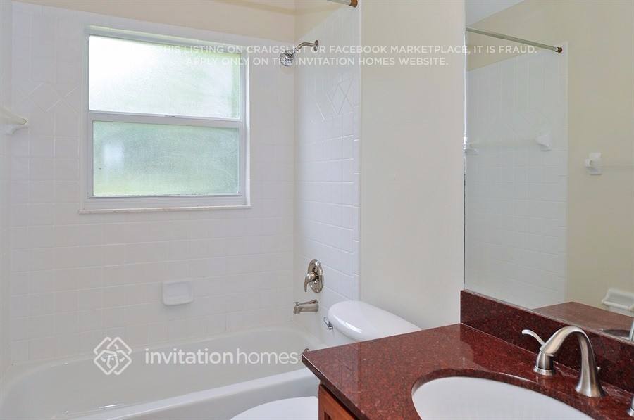 Building Photo - 5547 Foxtail Ct