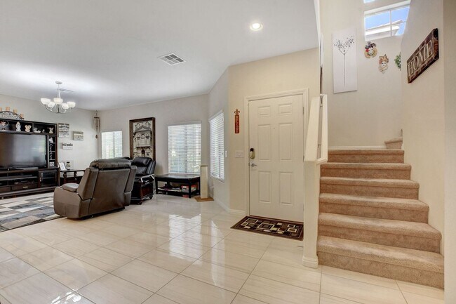 Building Photo - Beautiful Two Story Located on the Southwest