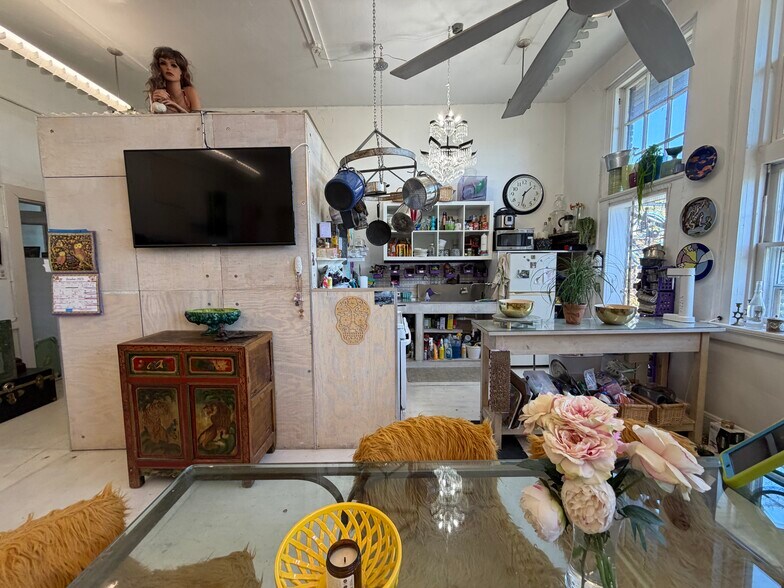 Building Photo - 101 Ten Broeck Ln