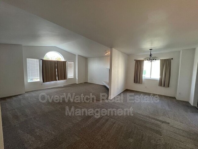 Building Photo - 17925 Beaujolais Dr