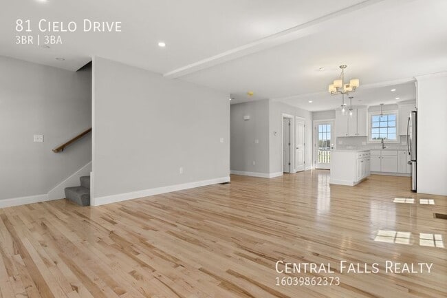 Building Photo - 81 Cielo Dr