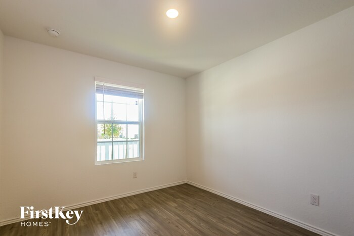Building Photo - 1711 Morse Way