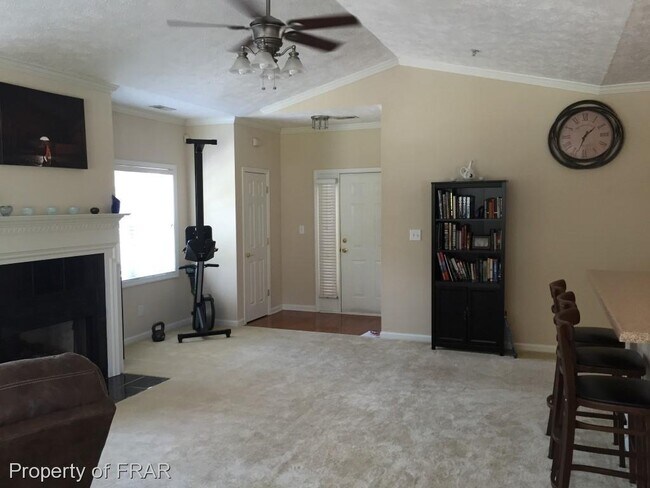 Building Photo - 522 Lionshead Rd