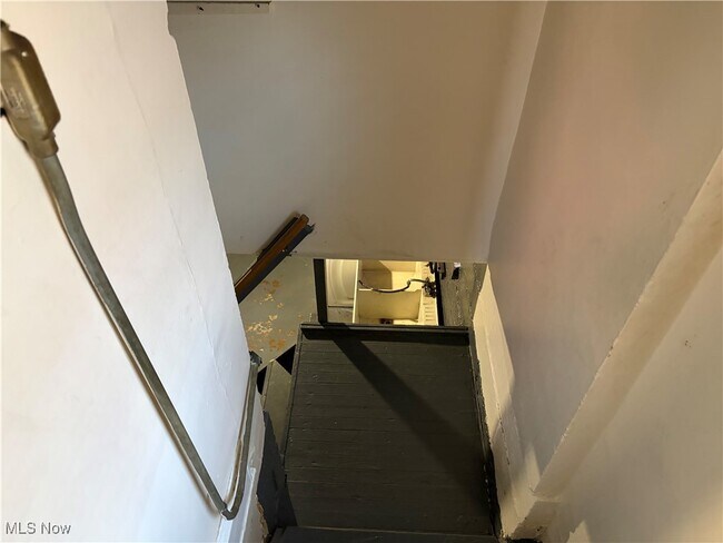 Building Photo - 3653 W 46th St