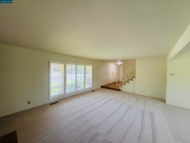 Building Photo - 103 Castle Rock Rd