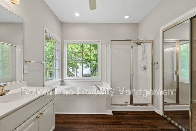 Building Photo - 1500 Candlewyck Ct