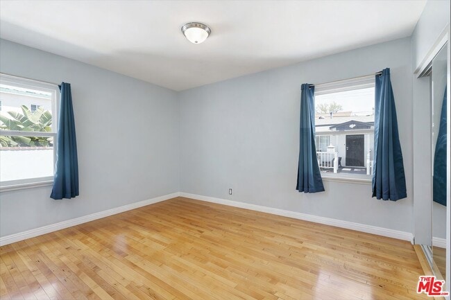 Building Photo - 1444 Meadowbrook Ave