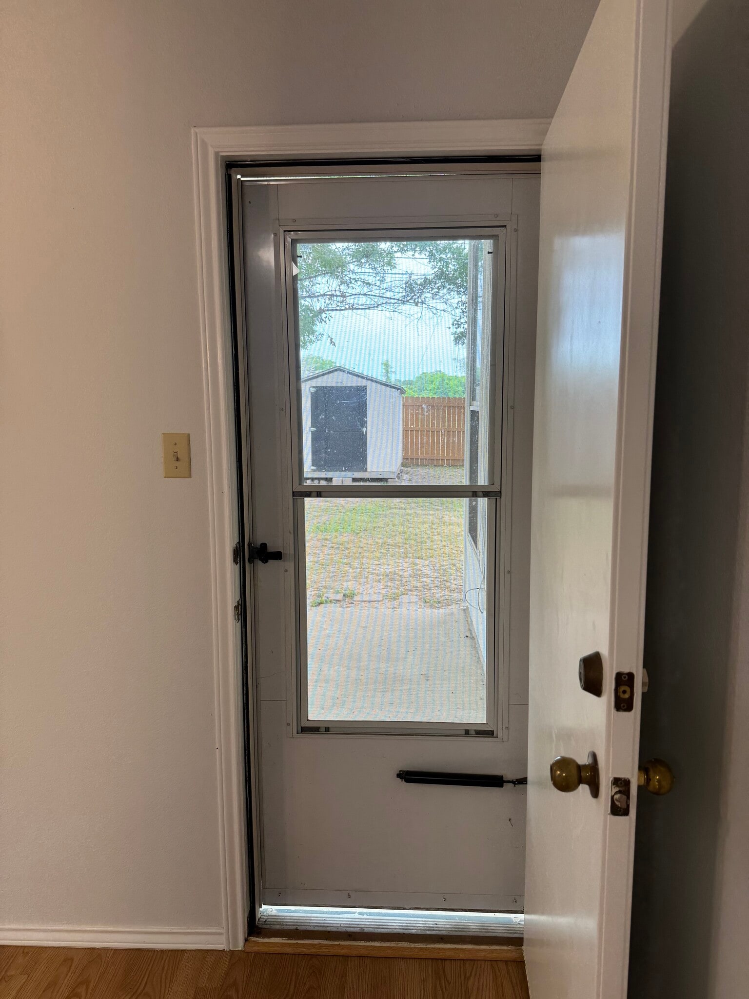 Screen door backyard entrance/exit - 736 Patchway Ln