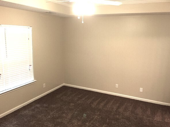 Building Photo - 230 Fontenot Dr