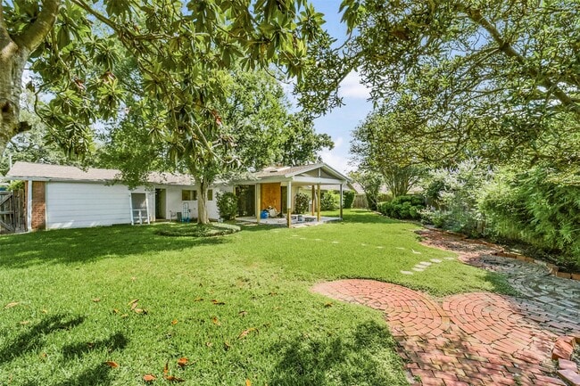 Building Photo - 4707 Nenana Dr
