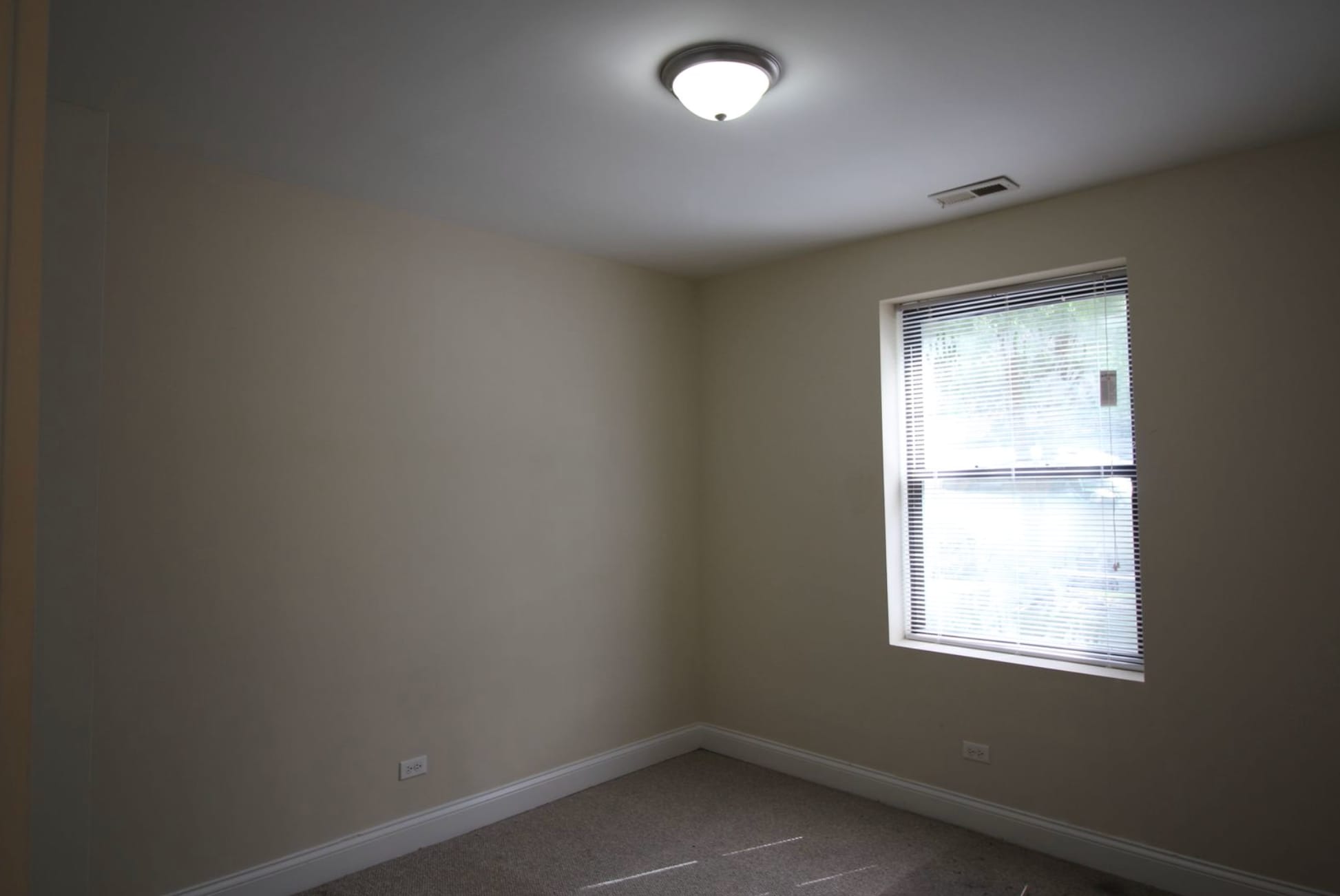 Bedroom - 5003 N Sawyer Ave